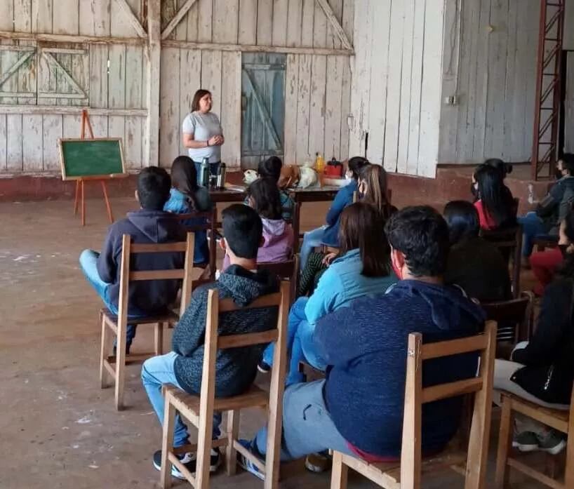 Capacitación en cambio climático a alumnos en San Antonio.