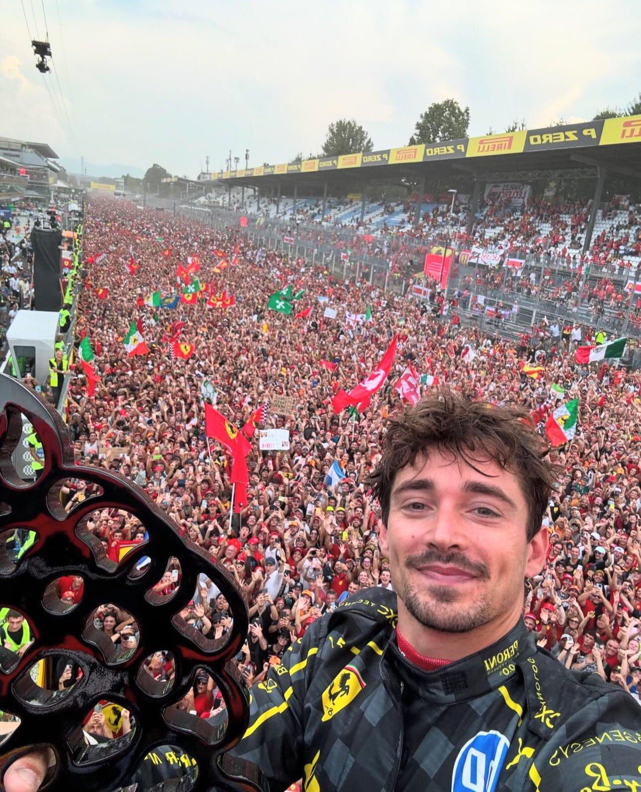 Leclerc, ovacionado en Monza.