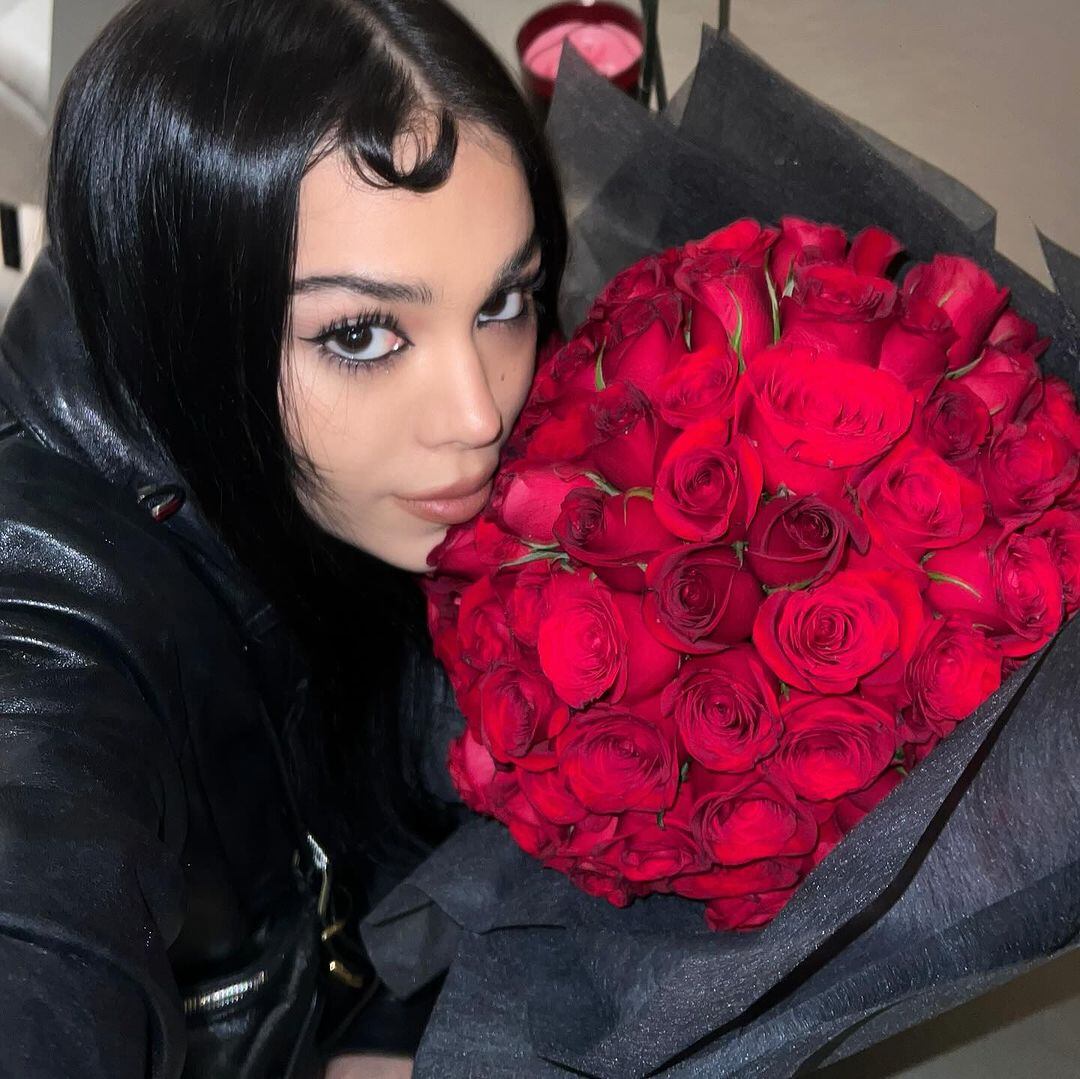 Danna Paola le dedicó una romántica publicación a su novio en el día de los enamorados