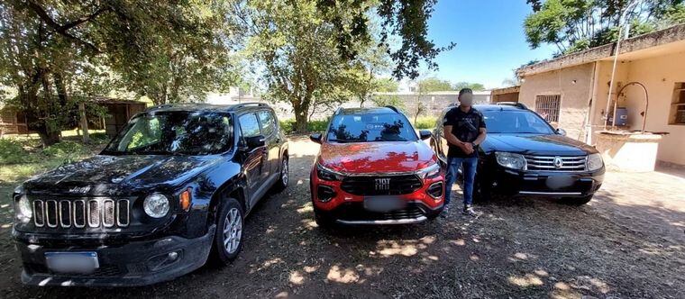 La investigación determinó que los cordobeses pagaban la cocaína con autos de alta gama.