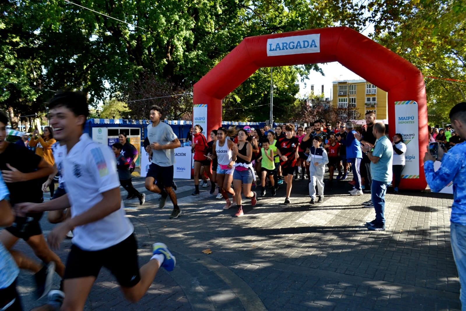 El Ribosqui cumplió medio siglo y cientos de personas lo festejaron.