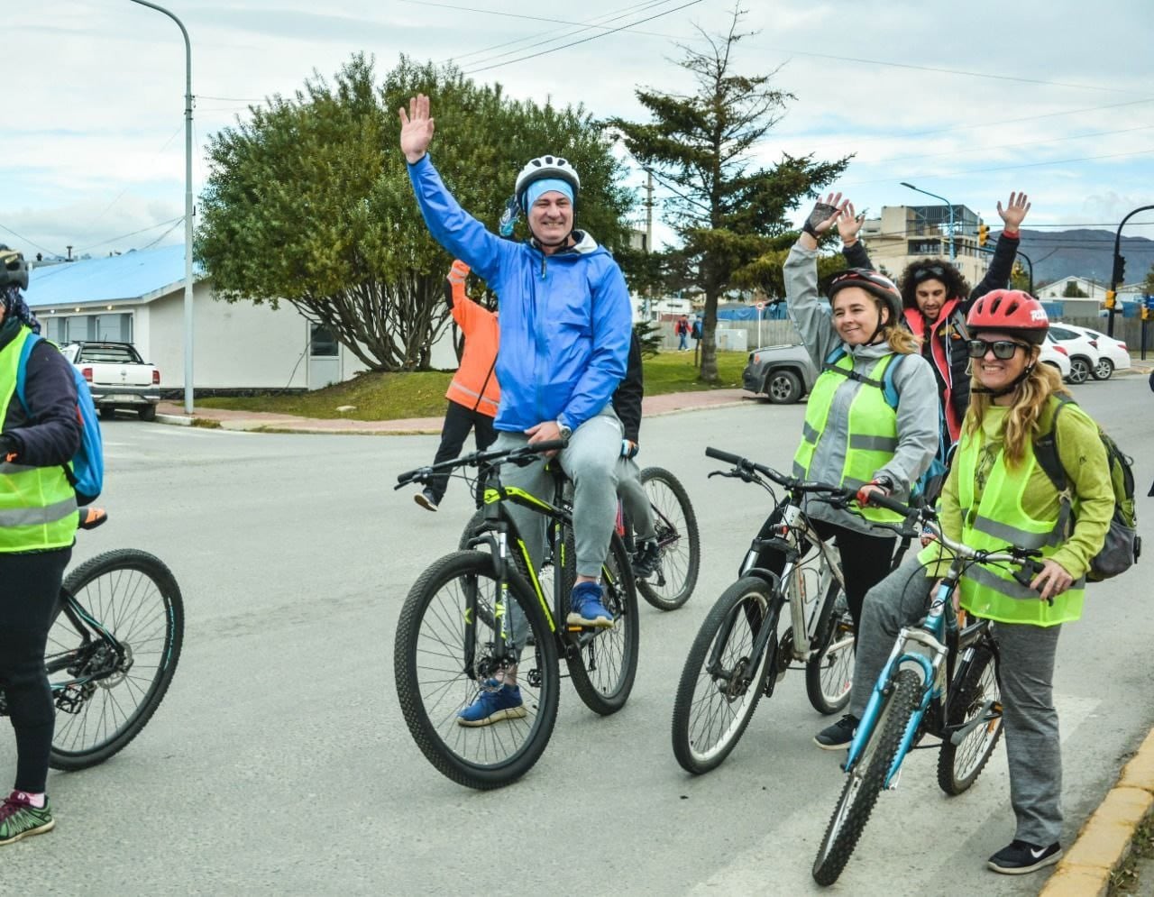 Guillermo Navarro, presidente del IMD, en la Bicicleteada "Pensar Malvinas".