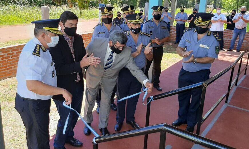 En el acto inaugural estuvo presente el Jefe de Policía, comisario general Víctor Zenón Cabrera y el intendente Municipal, Fabio Martinez.