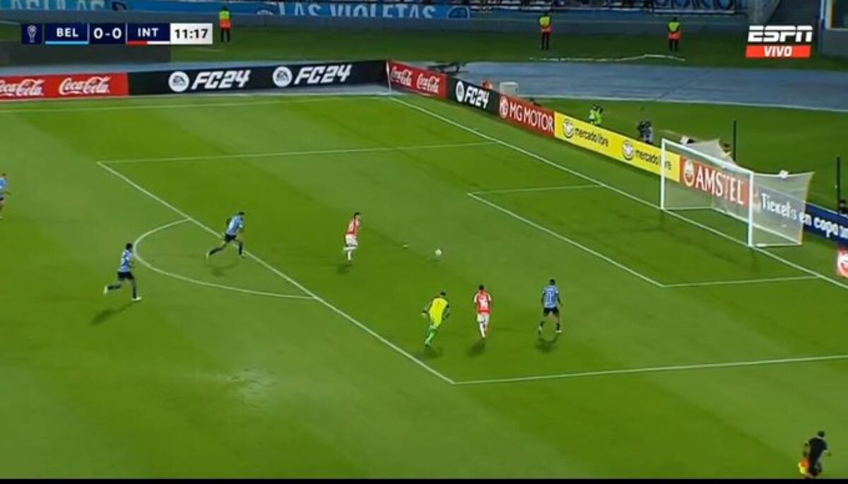 Milagro en el área de Belgrano: el gol imposible que se perdió Borré para el Inter