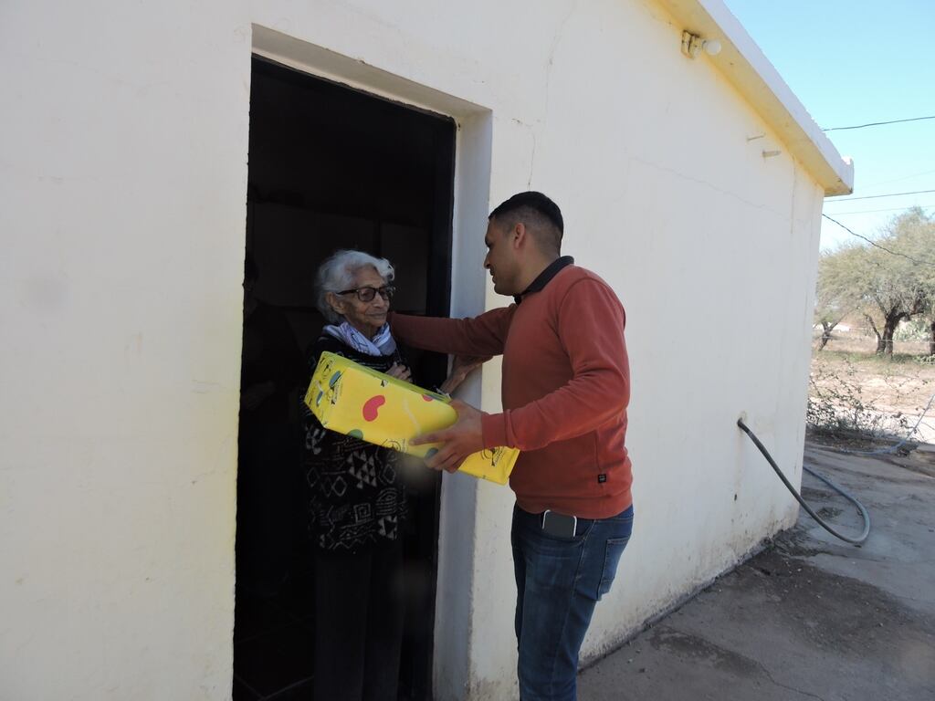 En el día de su cumpleaños, la Municipalidad de Las Arrias la reconoció con un regalo muy especial.