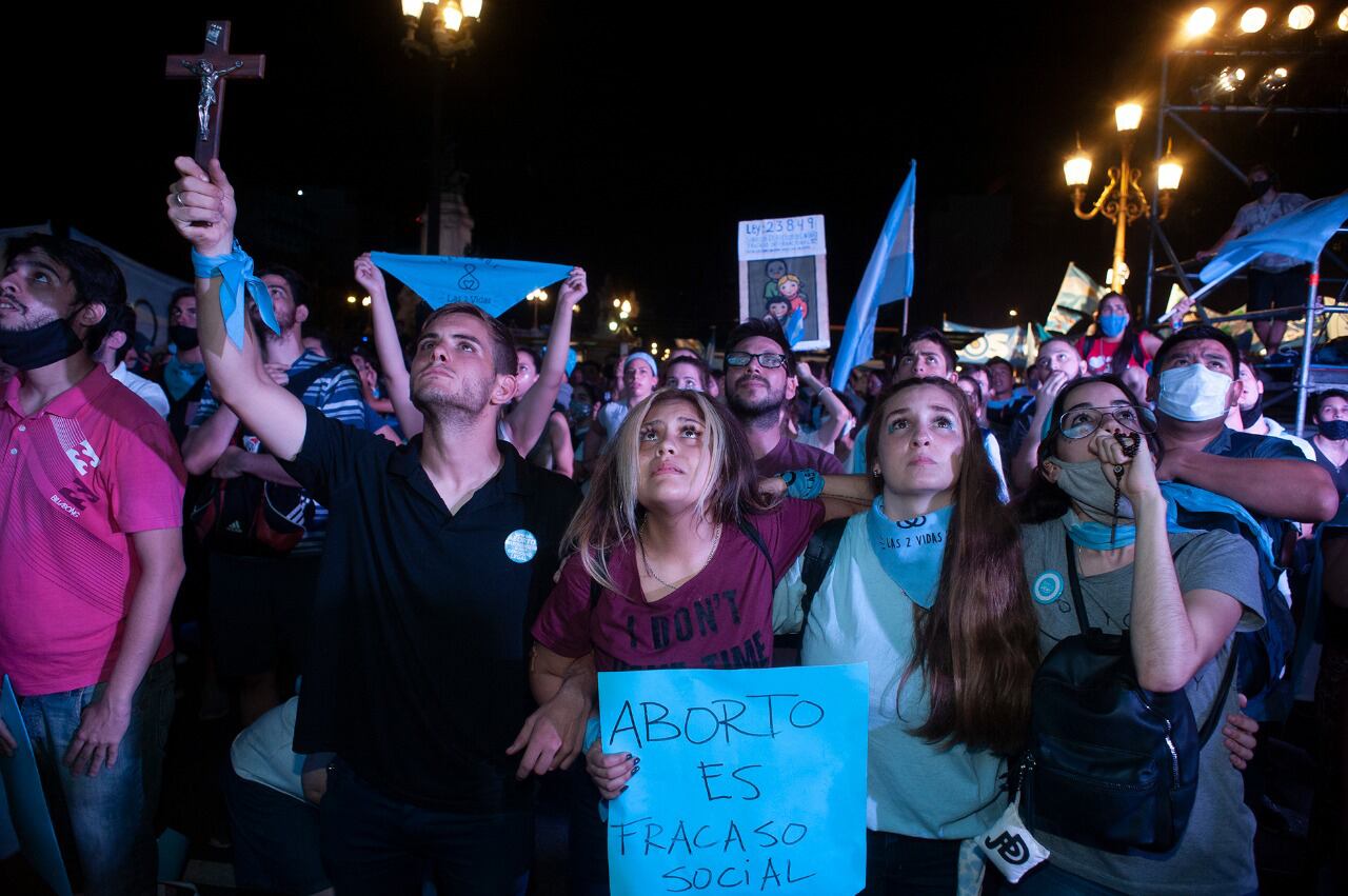 Las voces en contra de la IVE van por la inconstitucionalidad.