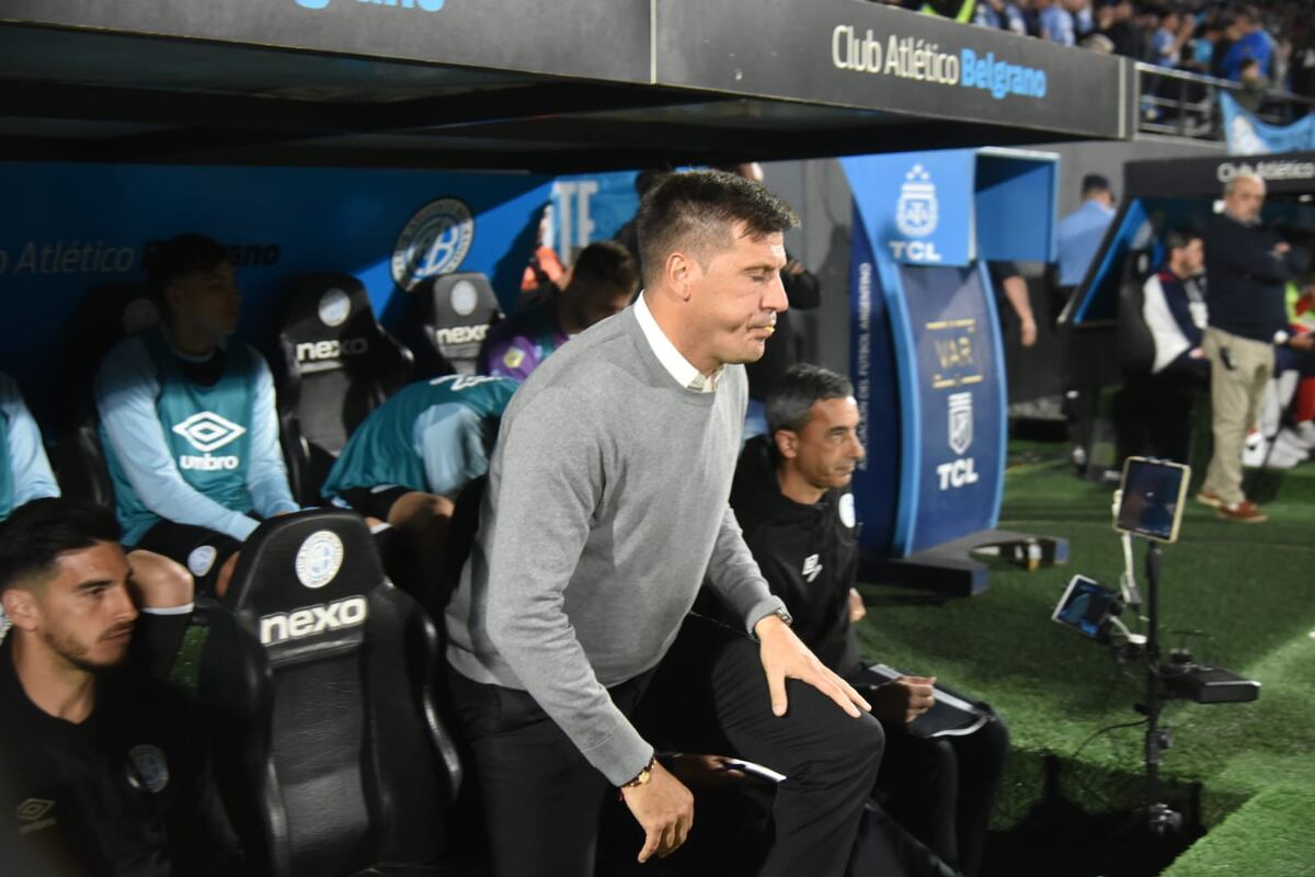 Juan Cruz Real, DT de Belgrano: “No me pongo plazos, no noté para nada el...”