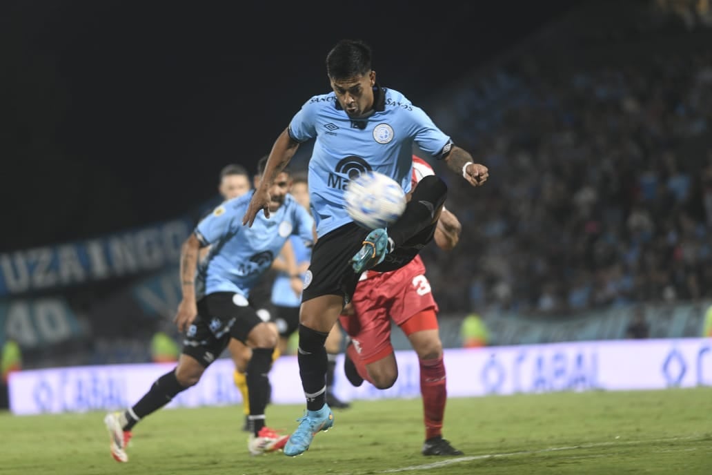 Belgrano recibió a Barracas Central por la Liga Profesional. (Javier Ferreyra / La Voz)