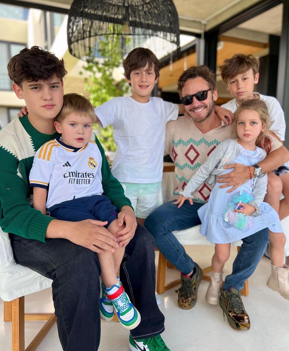 Benjamín Vicuña y sus hijos.