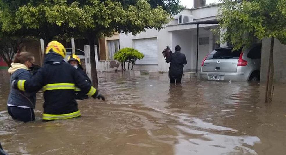  Marcos Juárez. Así quedó tras el temporal (Bomberos).