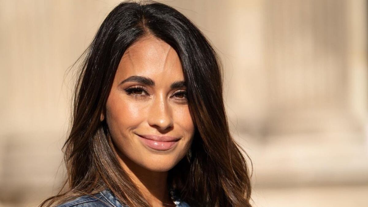 Antonela Roccuzzo brilló como “amiga de la casa” de una marca de perfumes