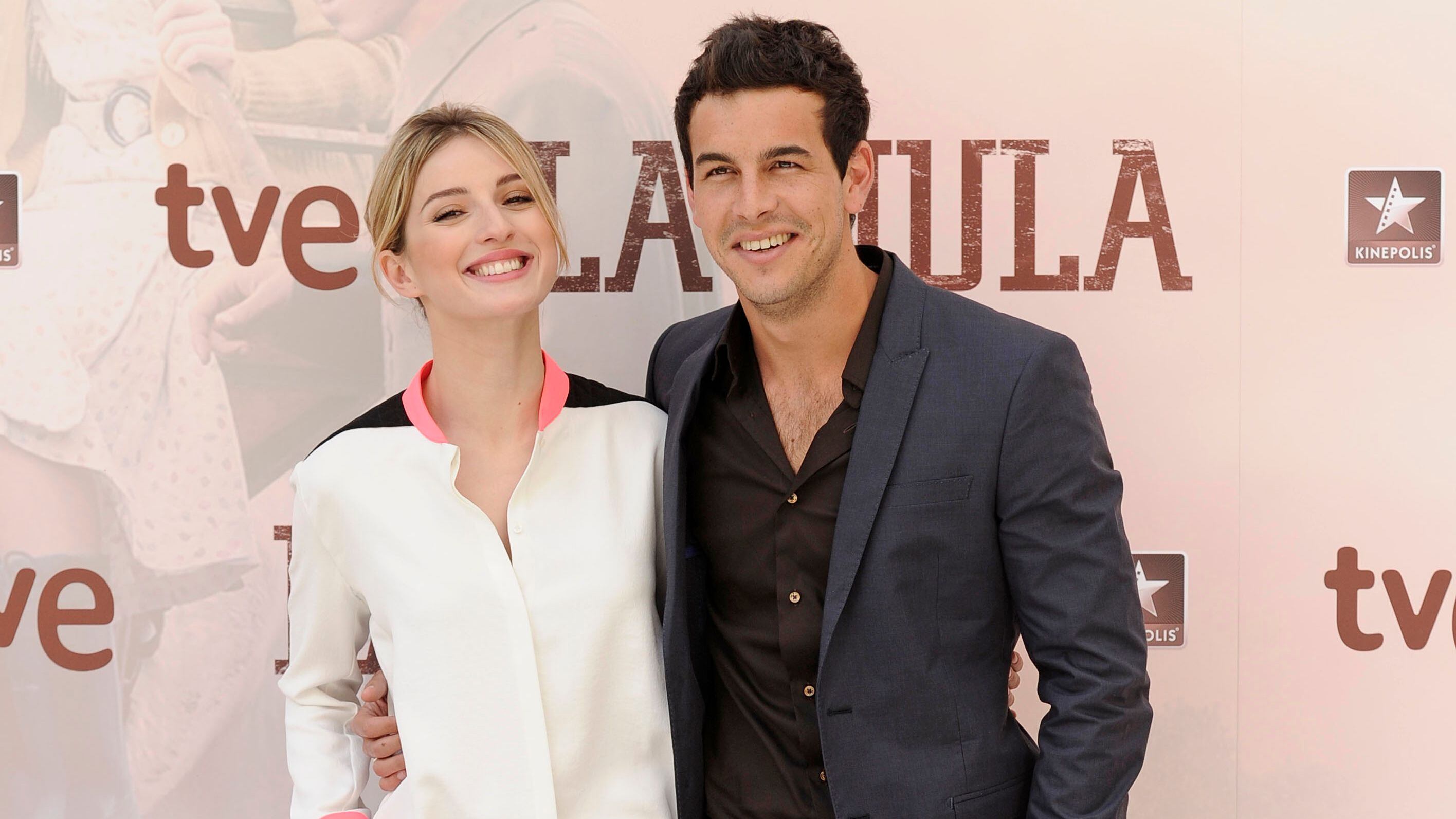 María Valverde y Mario Casas.