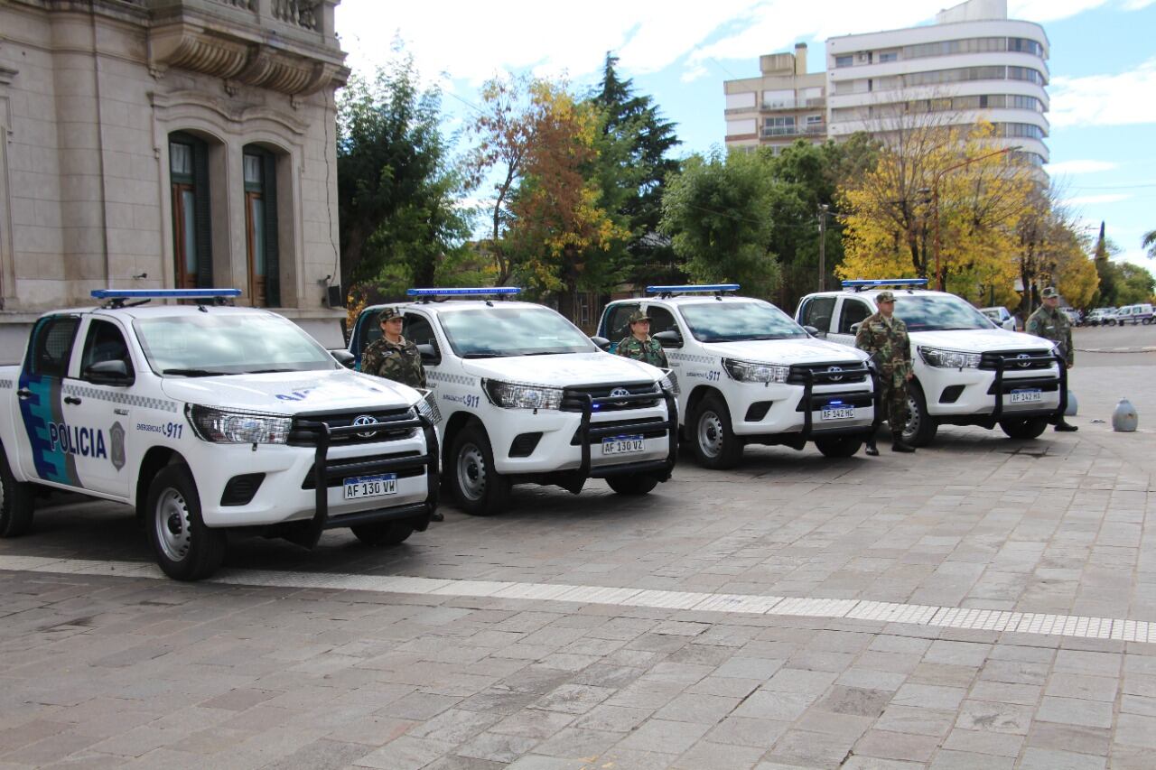 Sergio Berni entregó siete patrulleros a la CPR