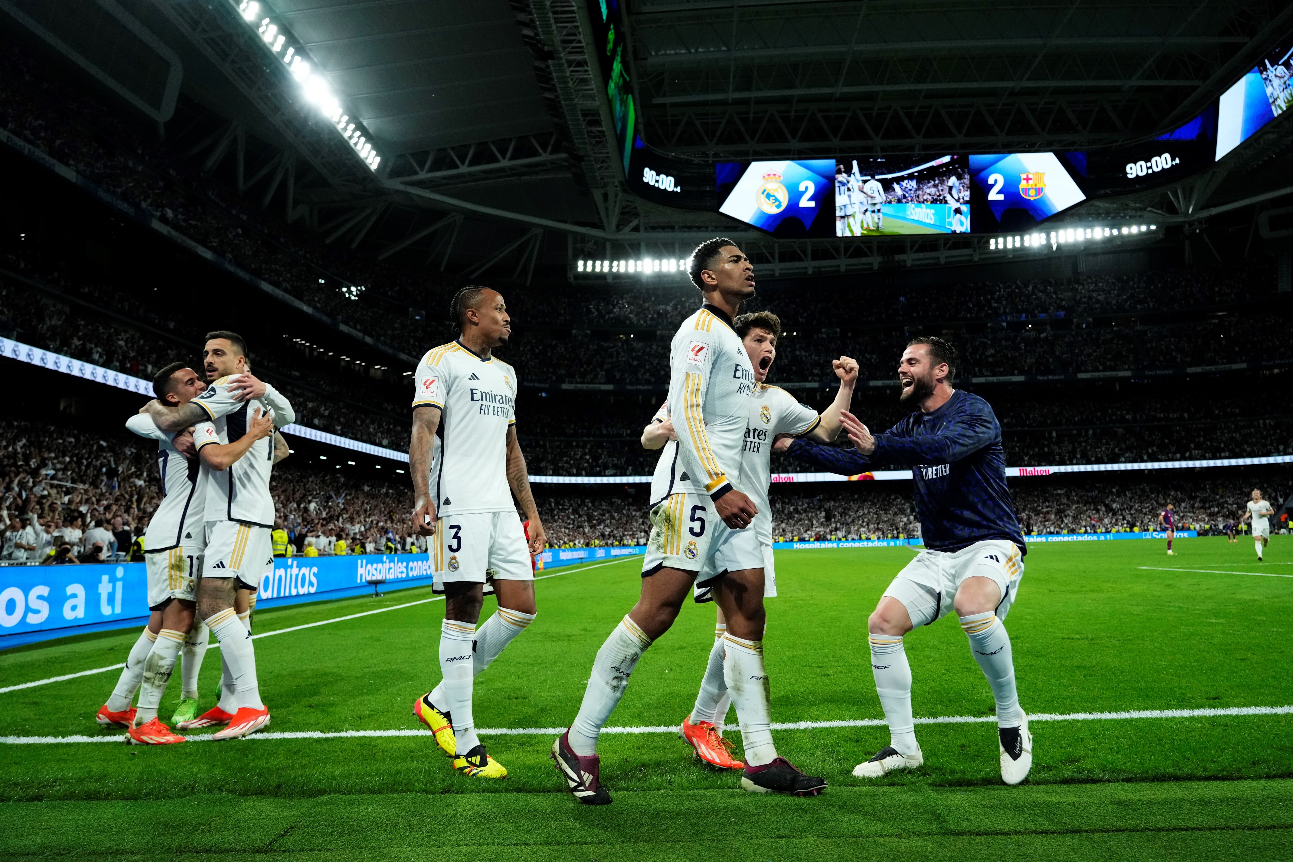 Jude Bellingham anotó el gol de la victoria en el clásico ante Barcelona y Real Madrid le sacó 11 puntos de ventaja en la Liga Española. (AP)