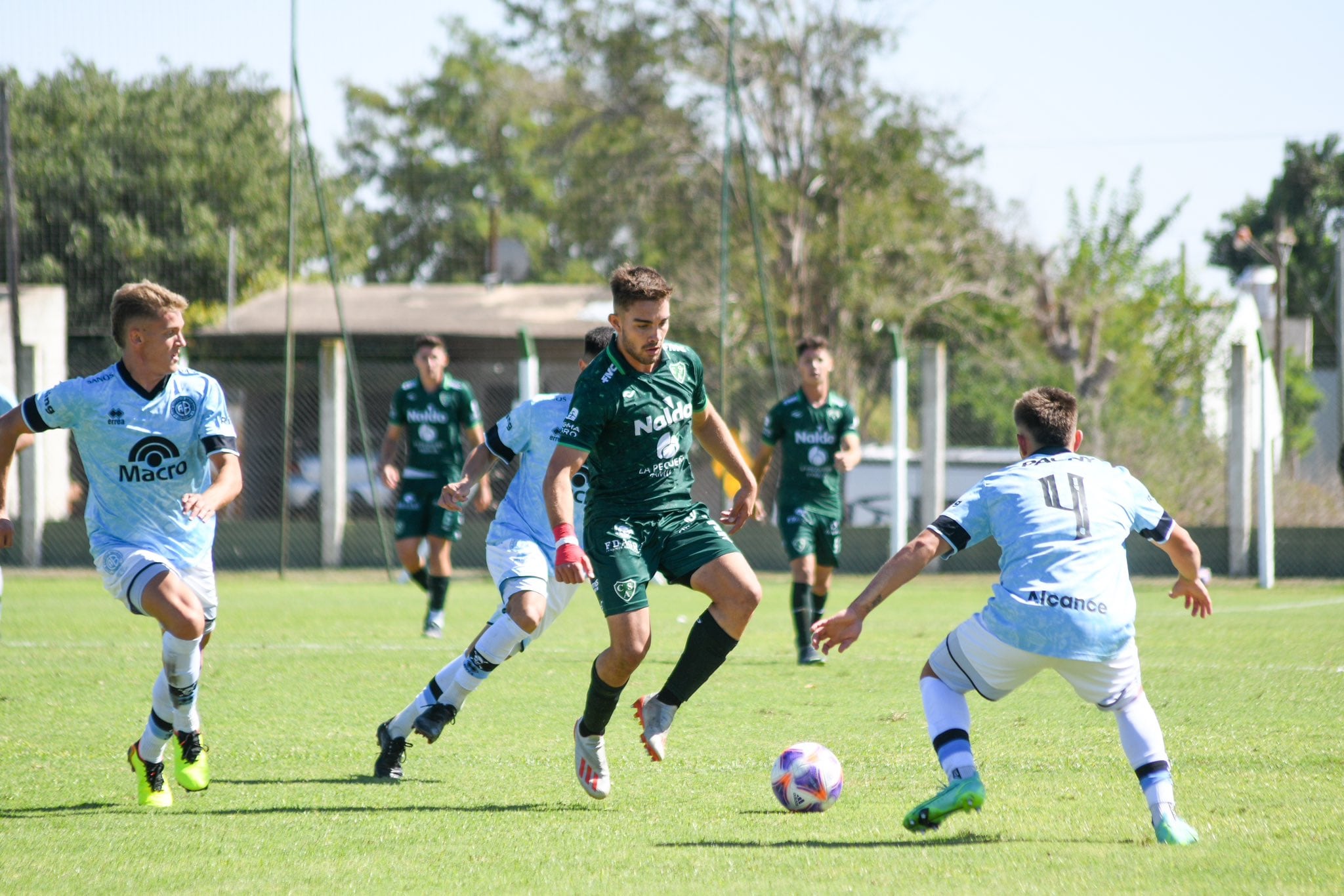 El equipo de Norberto Fernández no pudo con el Verde y fue vencido 2 a 0 (Prensa Sarmiento)