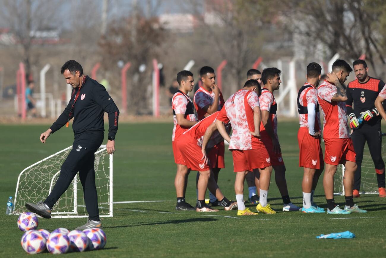 Instituto volvió a las prácticas luego del gran triunfo sobre Belgrano. (ramiro Pereyra/La Voz)