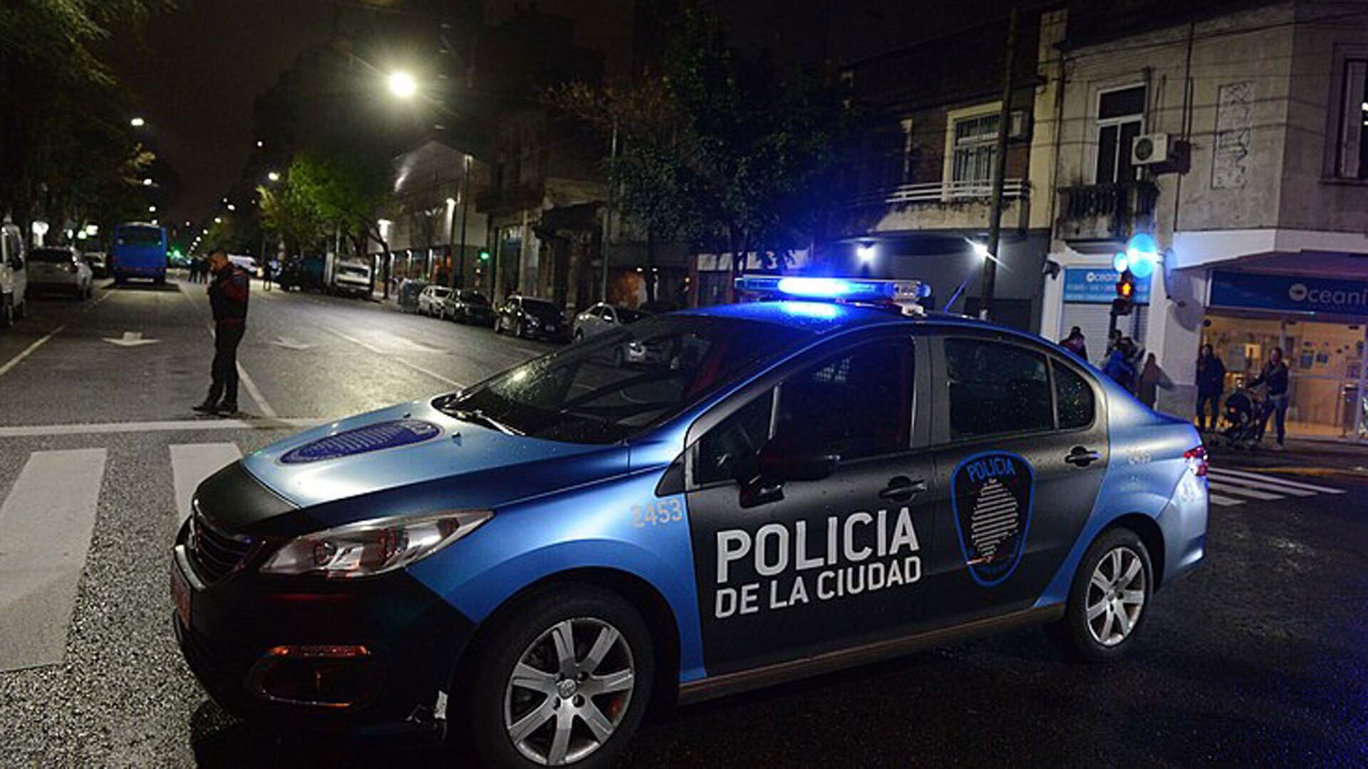 La Policía de la Ciudad de Buenos Aires se encargó de desarticular la fiesta.