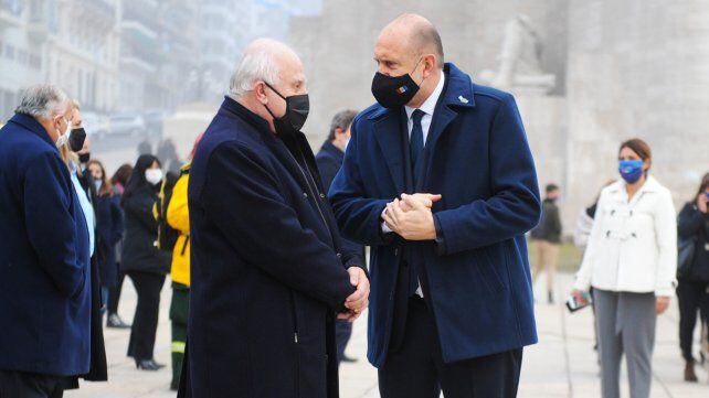 Miguel Liifschitz en el acto del 20 de junio en el Monumento Nacional de la Bandera, del 2020 en plena pandemia. Foto: La Capital. 