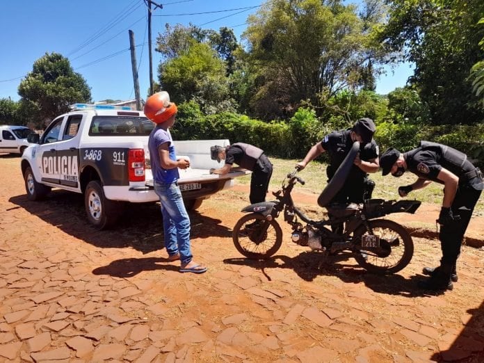 Secuestro de motocicletas en Colonia Guaraní dejó como saldo a un detenido.