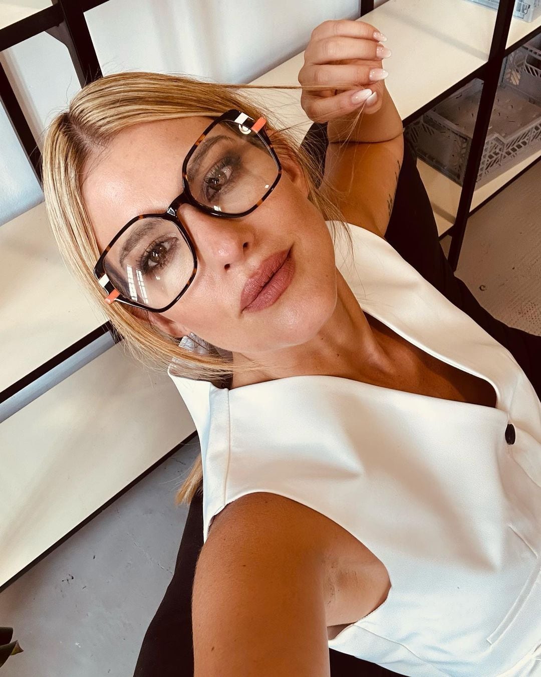 Mery del Cerro presentó su nueva línea de anteojos en Instagram