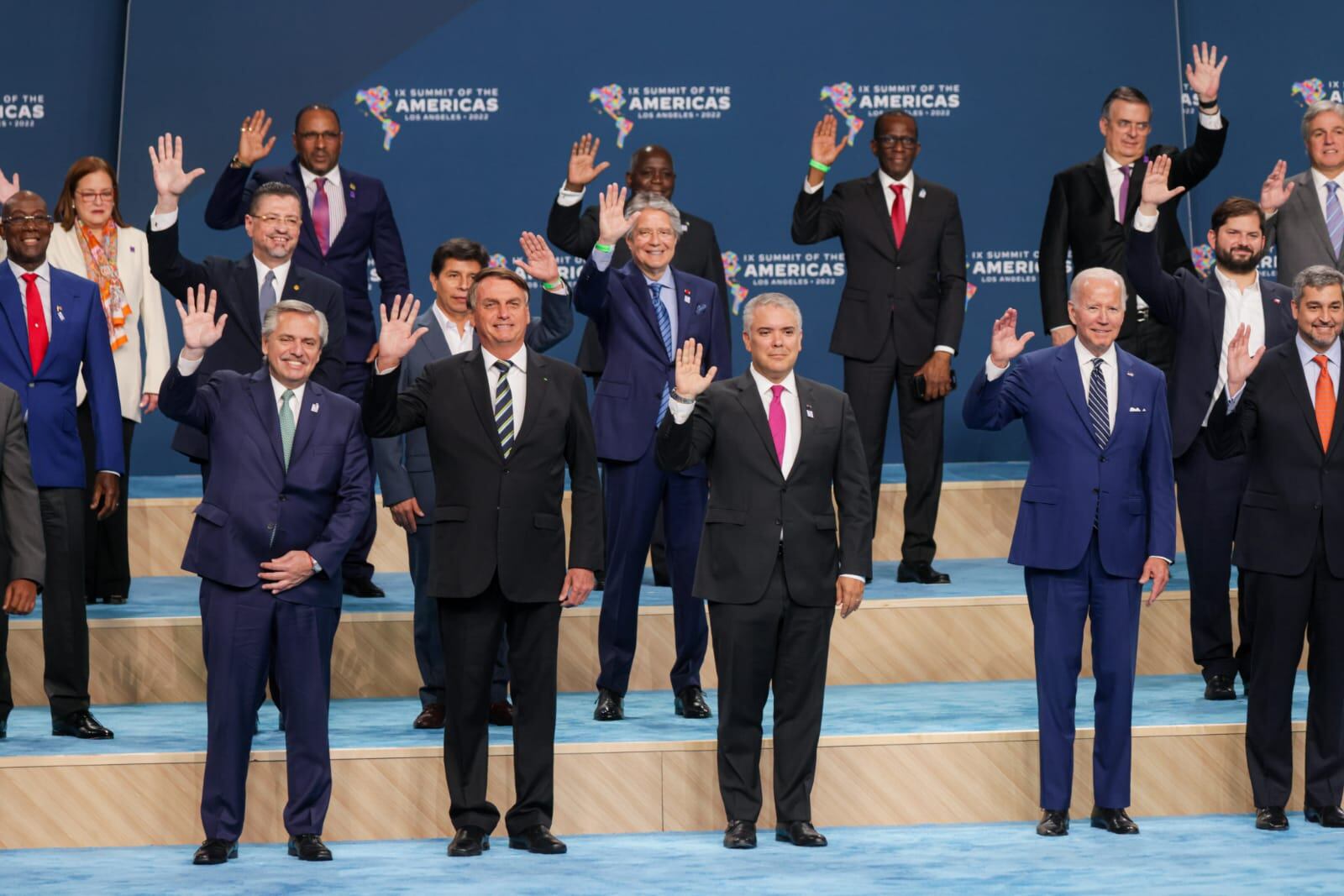 IX Cumbre de las Américas realizada en Los Angeles, Estados Unidos.