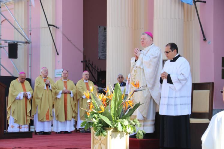 La Eucaristía fue concelebrada por el arzobispo de Salta, monseñor Mario Cargnello; el obispo de Jujuy, monseñor Daniel Fernández; el obispo prelado de Cafayate, monseñor Darío Quintana OAR; y el obispo emérito de Venado Tuerto, monseñor Gustavo Help.