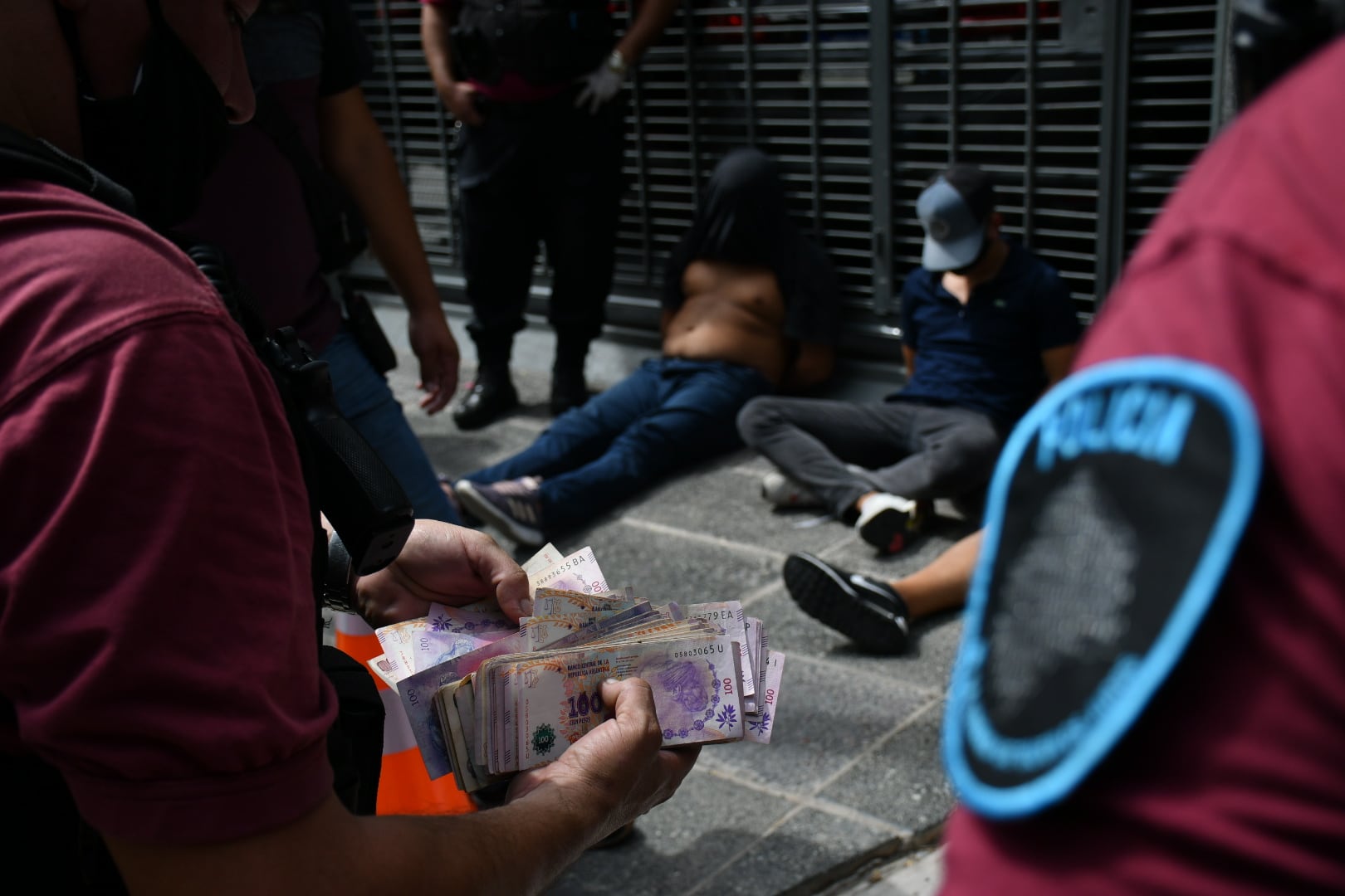 Entradera en Recoleta, persecución y detención en Monserrat