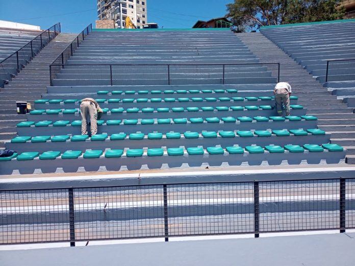 Continúan las obras de reconstrucción del Anfiteatro Manuel Antonio Ramírez .