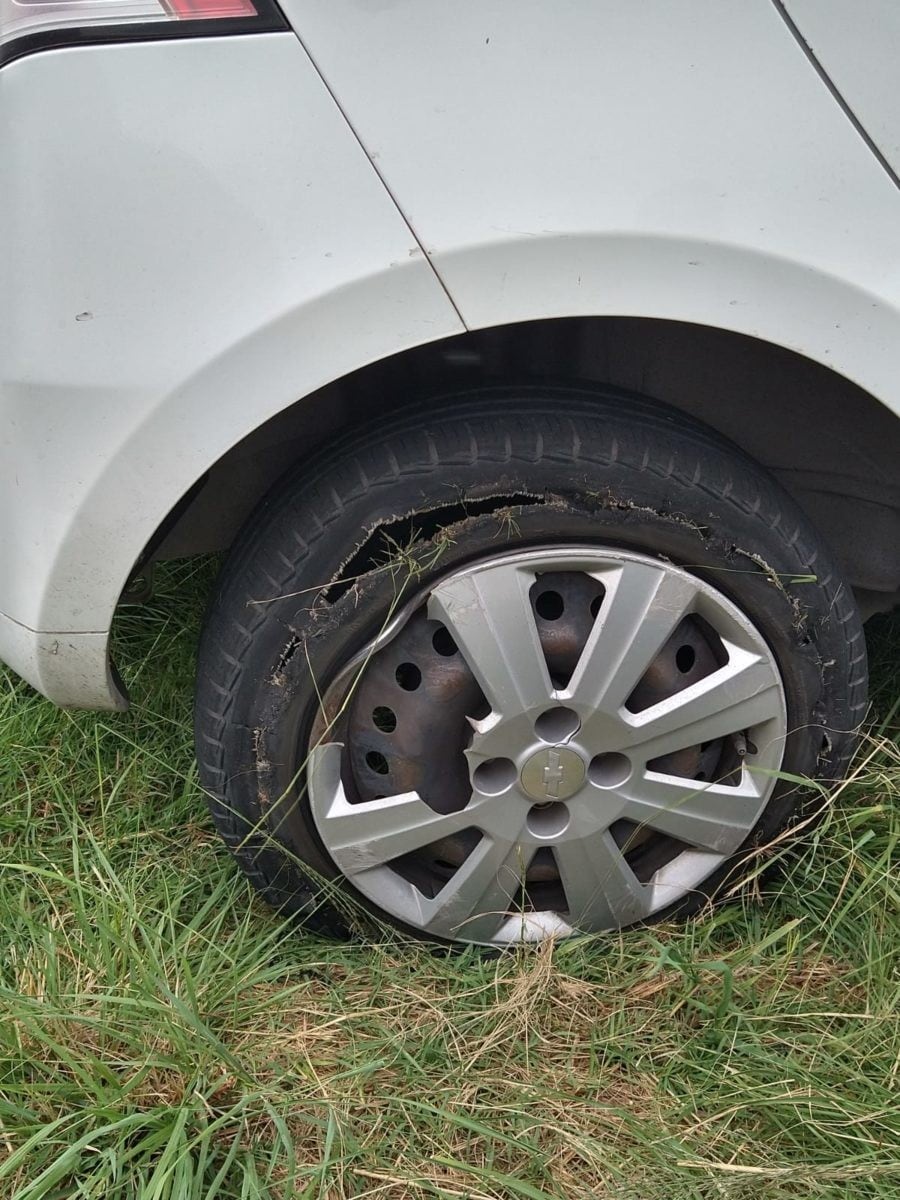 El bache hizo estallar una cubierta en Ruta 35, en un accidente que pudo tener graves consecuencias.