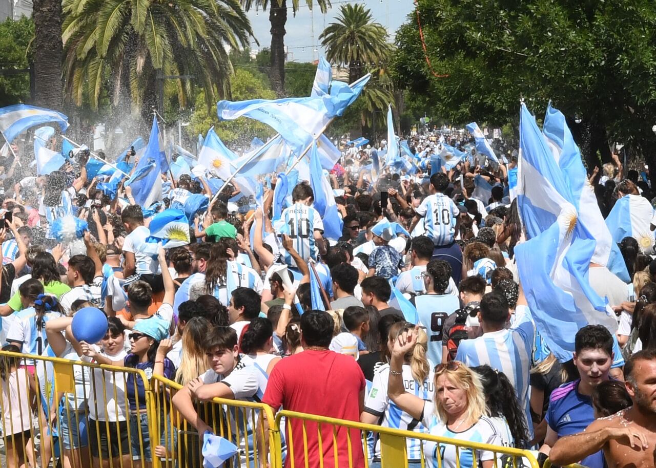 Rafaela gritó bien fuerte Argentina campeón!!!