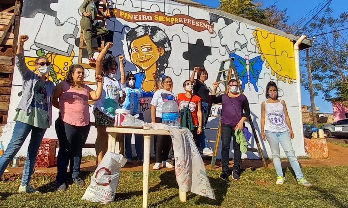 Puerto Esperanza: restauraron el mural en honor a Taty Piñeiro.