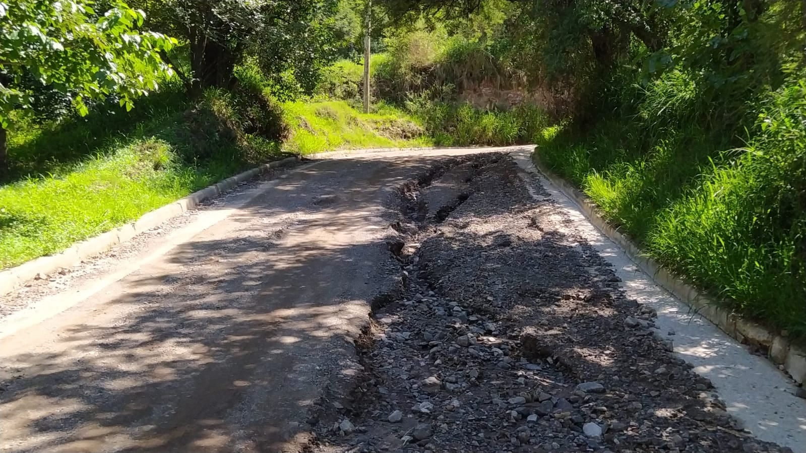 Vecinos de Mendiolaza reclaman por el mal estado de las calles