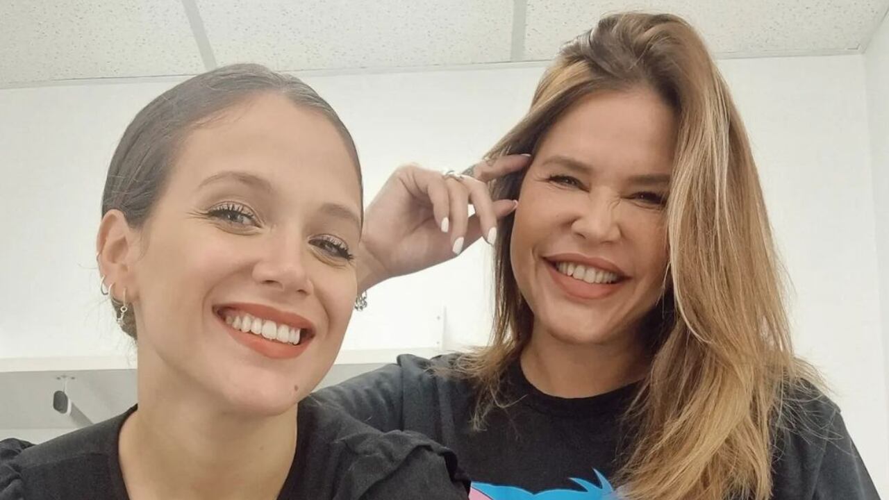 Nazarena Vélez y Barbie