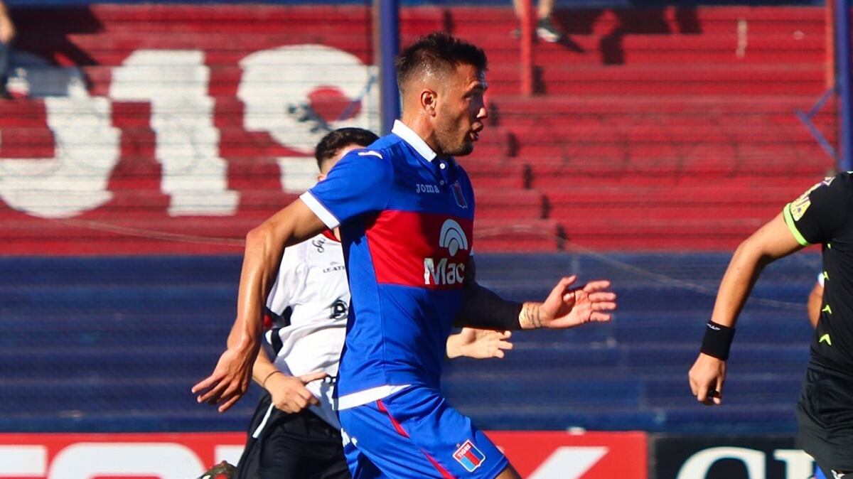 Newell’s suma a Gabriel Compagnucci como posible refuerzo junto a Juan Garro