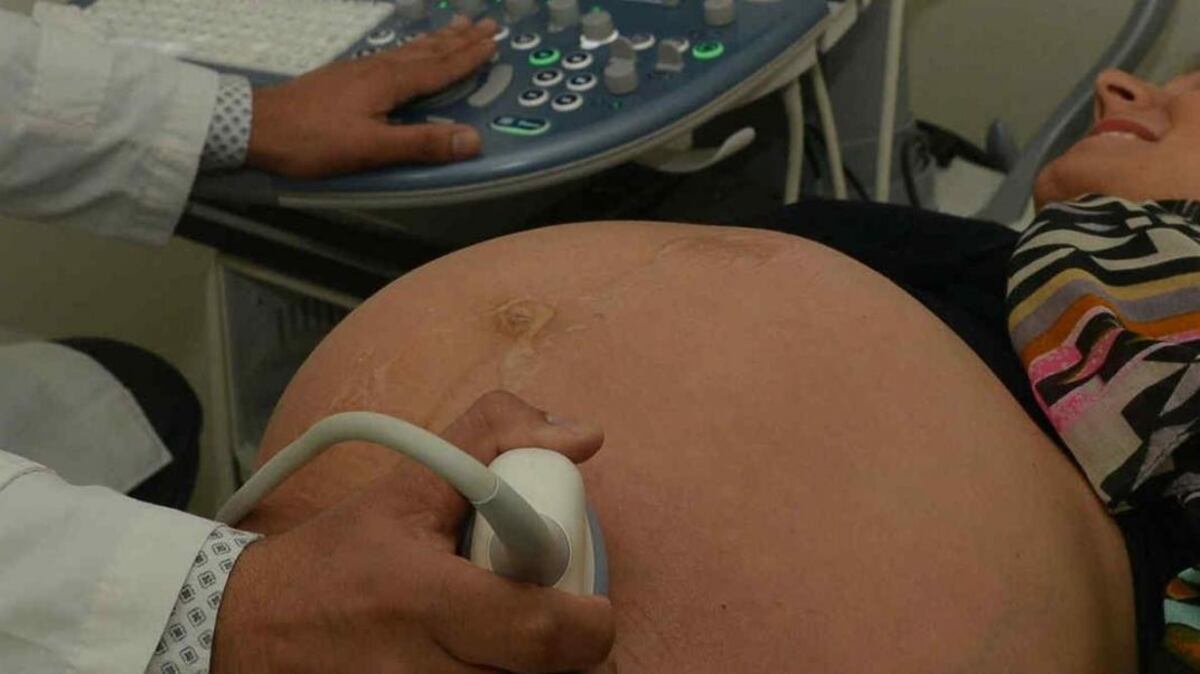 Vuelven a atender a embarazadas en la sede de ALCEC