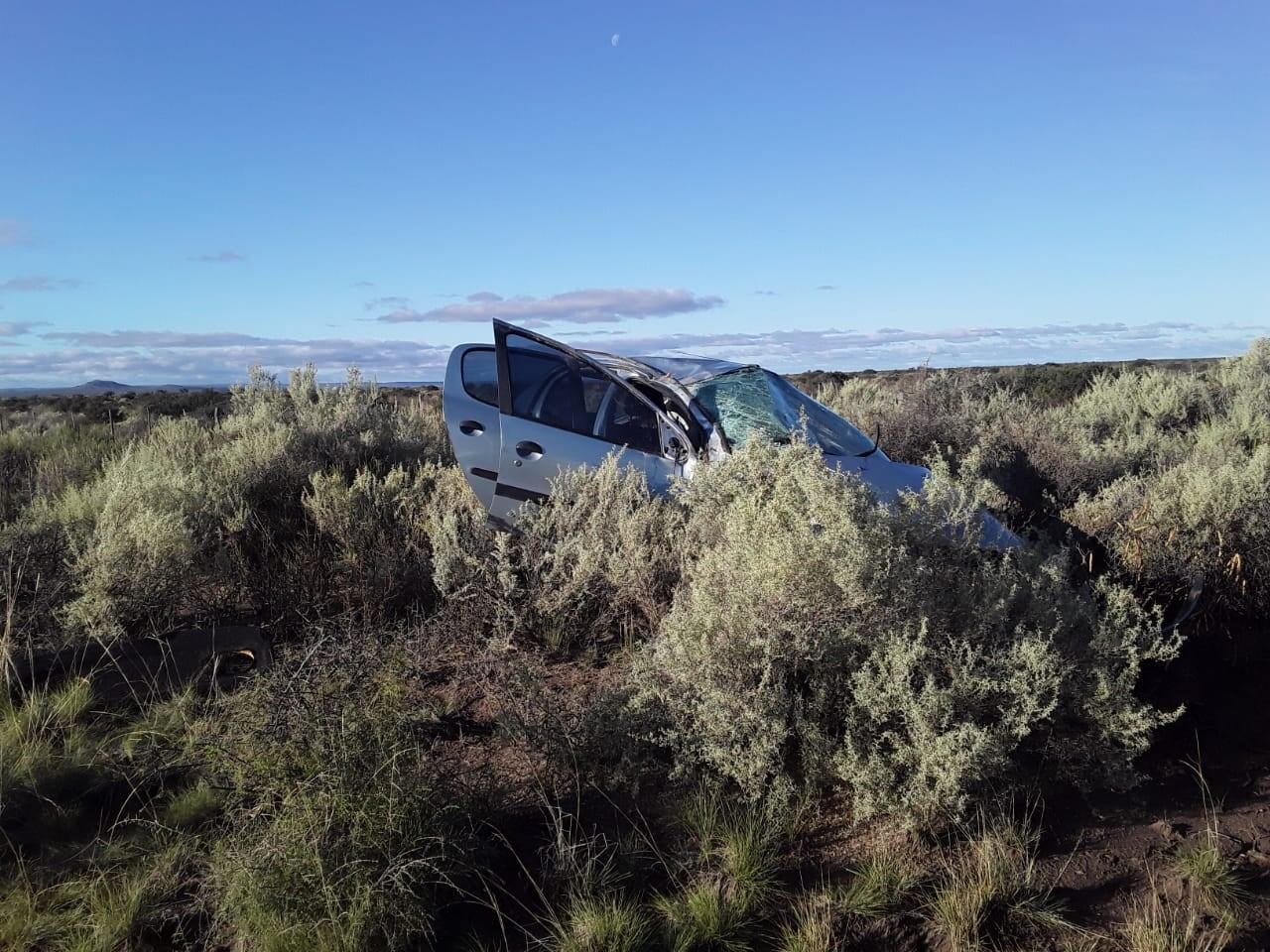 El accidente mantuvo la ruta cortada hasta entrada la noche. Foto 