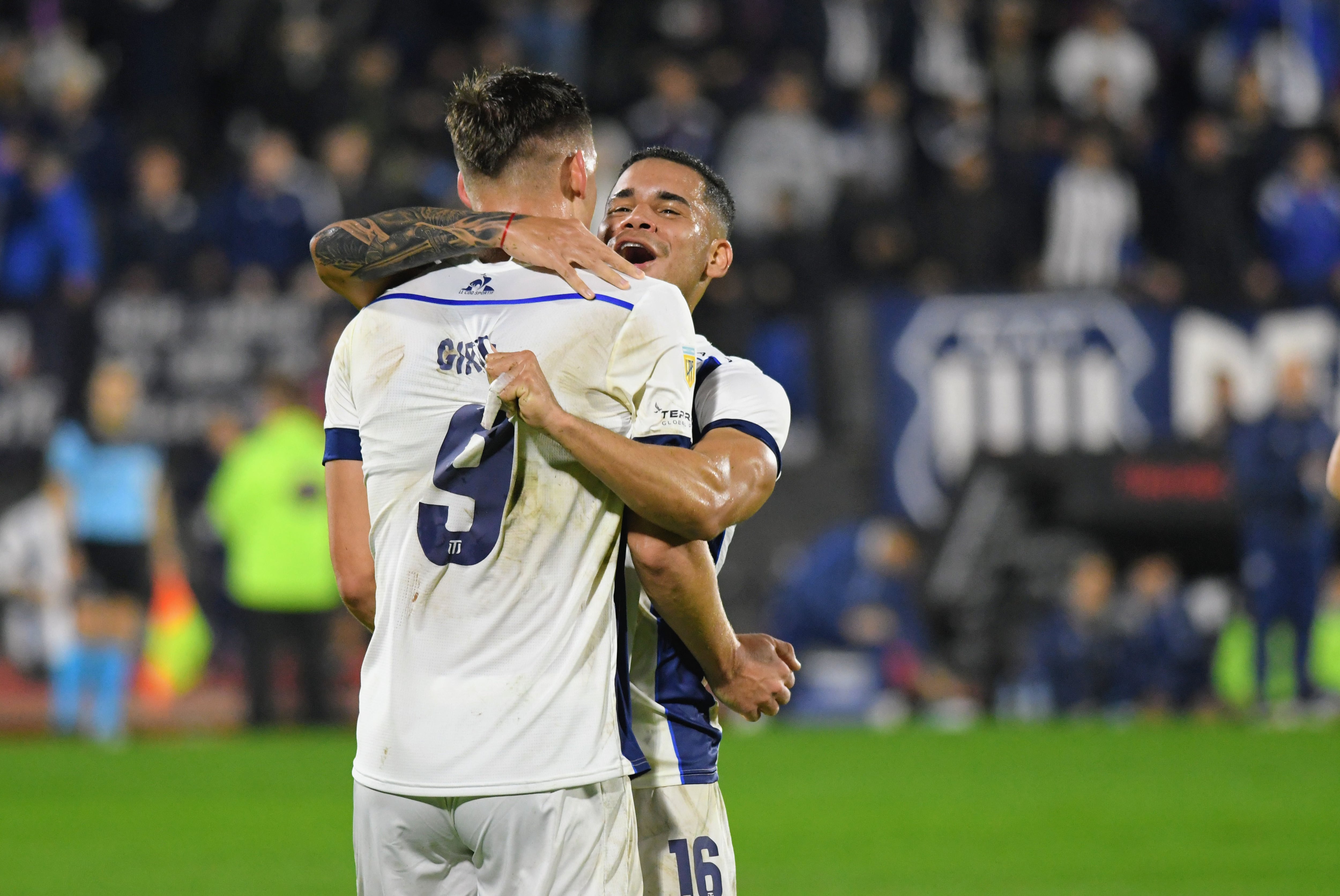 Talleres le ganó 1-0 a Colón con gol de Federico Girotti y espera rival en los octavos de final de la Copa Argentina. (Fotobaires)