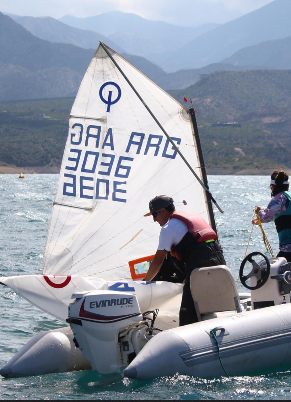 Giambastiani en uno de los barcos.