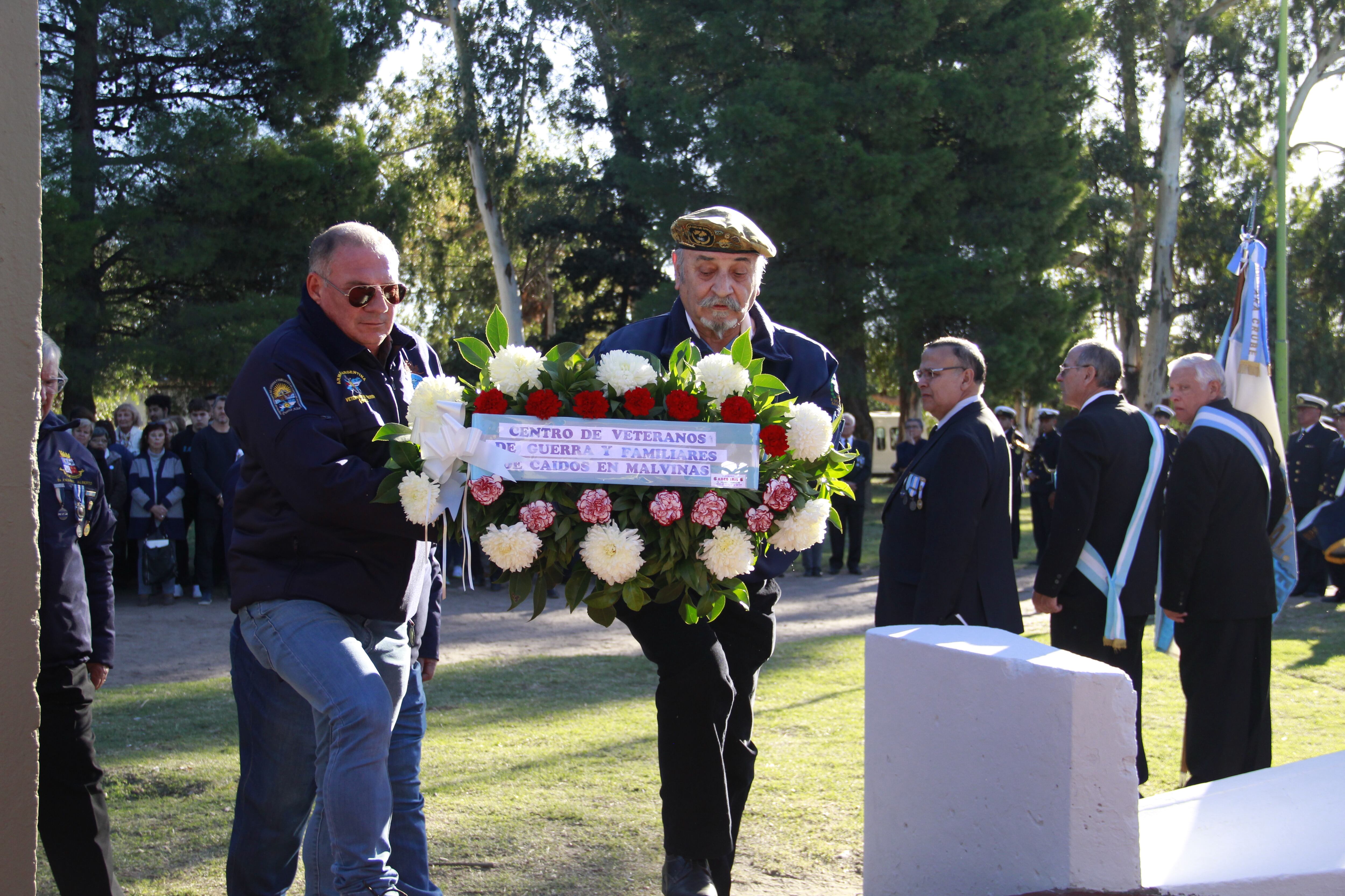 Punta Alta conmemoró el 41° aniversario del hundimiento del Crucero Belgrano