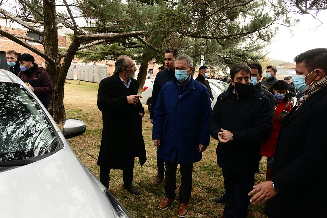 La provinvia anuncia biocumbustibles para su flota. En lso talleres de Oreste Berta con la prescencia del Gobernador Juan Schiaretti. (José Gabriel Hernández / la Voz)