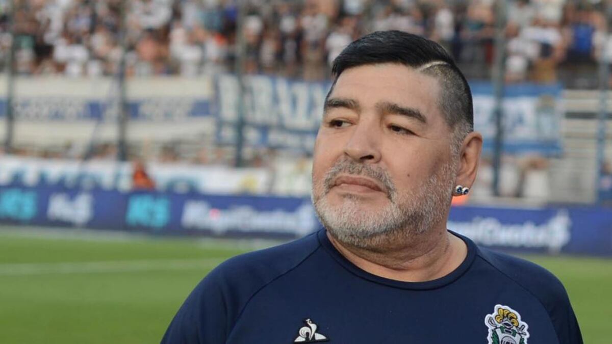 Declaró la médica de la prepaga de Maradona y dijo que ni Luque ni Cosachov le pidieron una internación domiciliaria