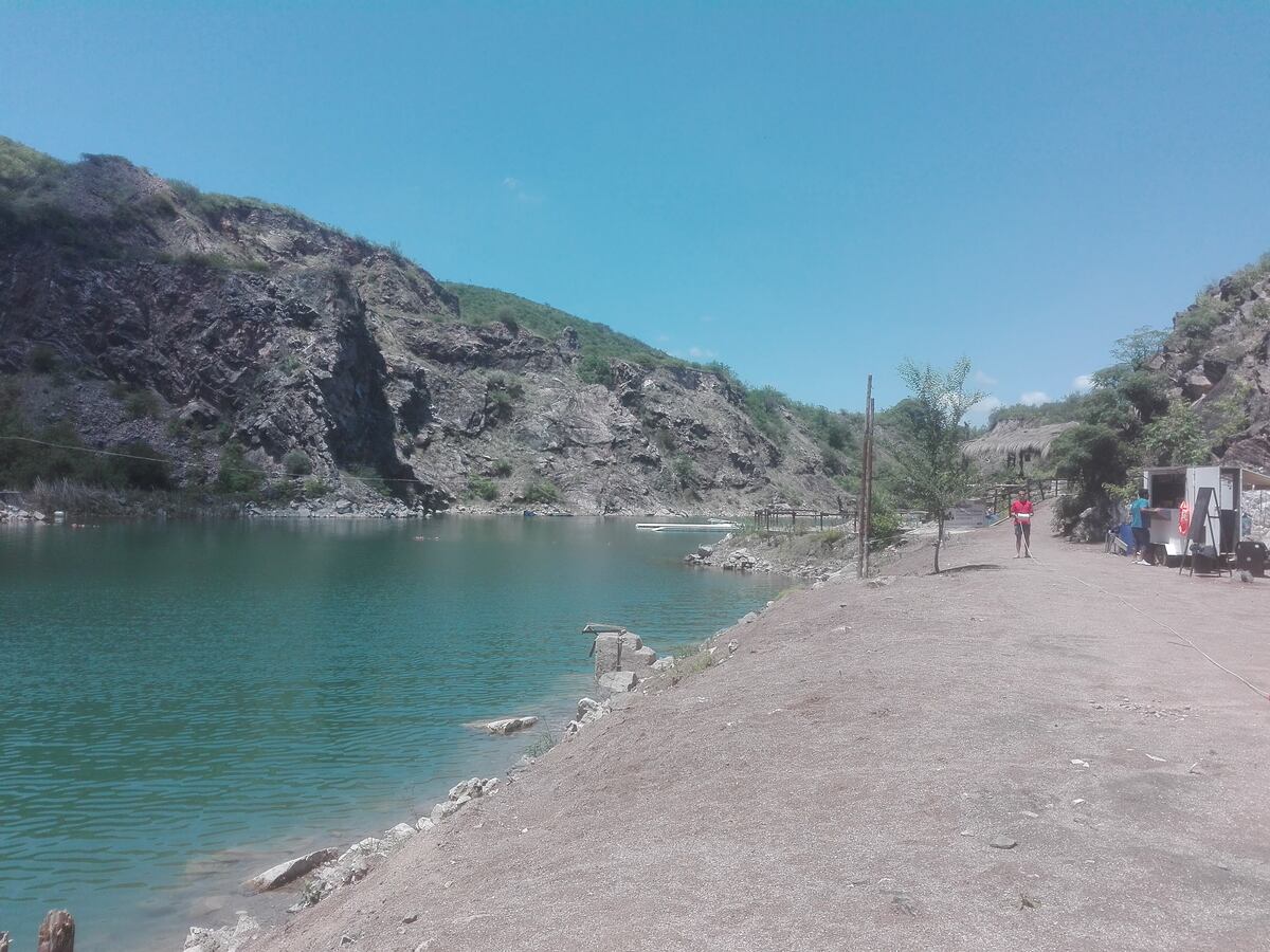 El resurgimiento de La Laguna Azul en La Calera