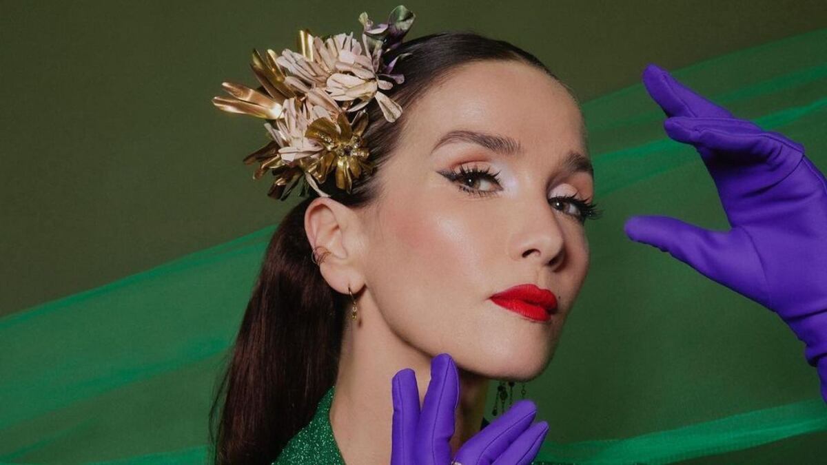 Natalia Oreiro cosechó suspiros con un look total black con transparencias