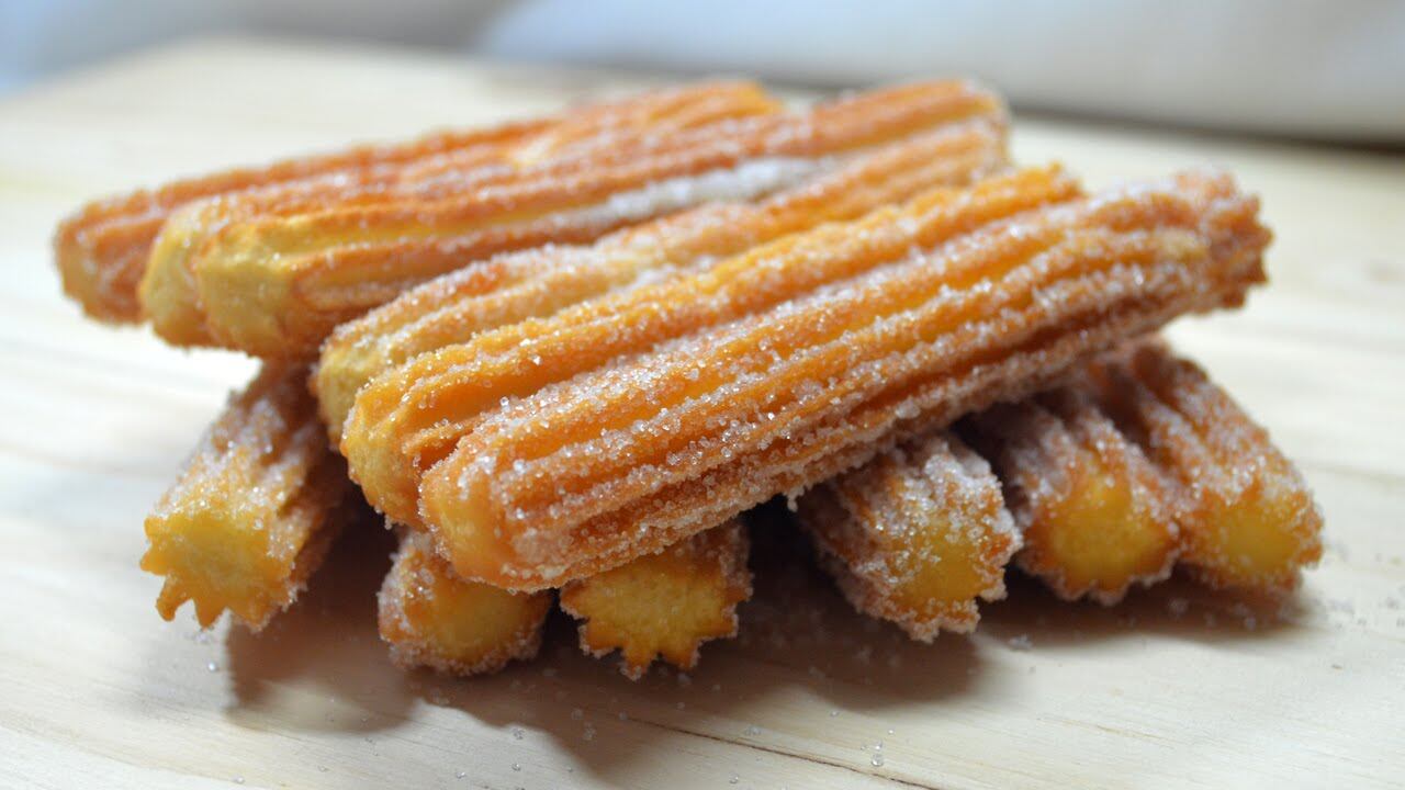 La receta fácil de los churros que te sacará el antojo.