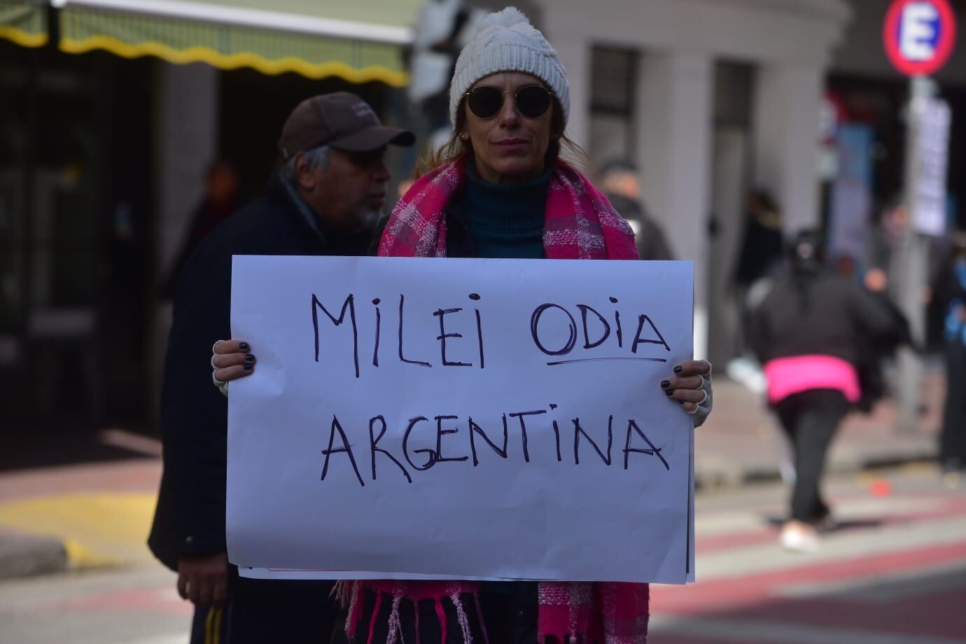 Los ingeniosos carteles de los manifestantes cordobeses.