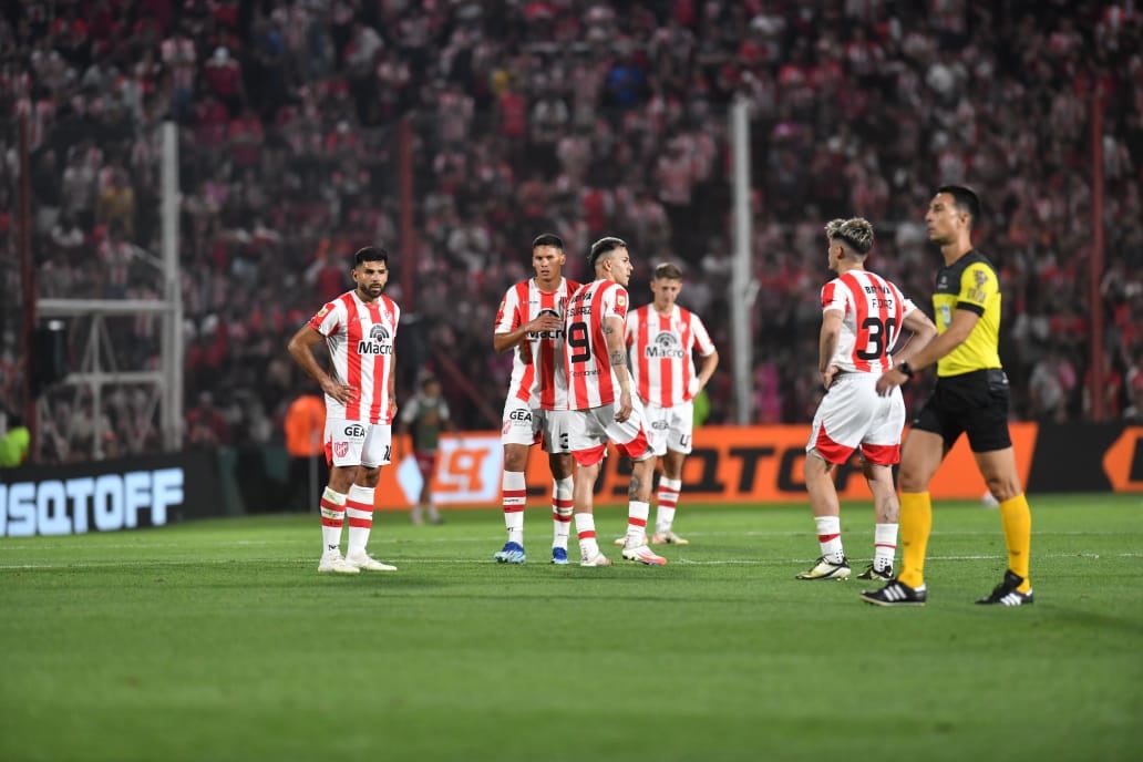 Instituto no pudo ante el poderío de River y cayó 3-2 en Alta Córdoba, por la fecha 21 de la Liga Profesional 2024. (Javier Ferreyra / La Voz)