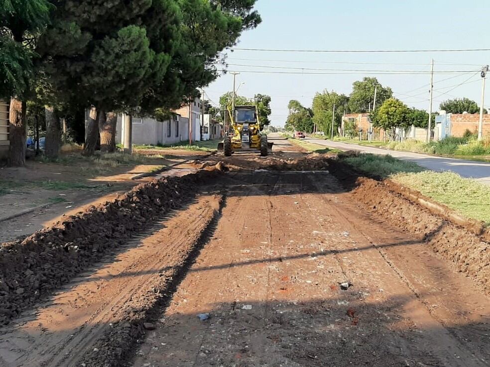 Continúan los trabajos en calles de tierra en distintos barrios de Punta Alta