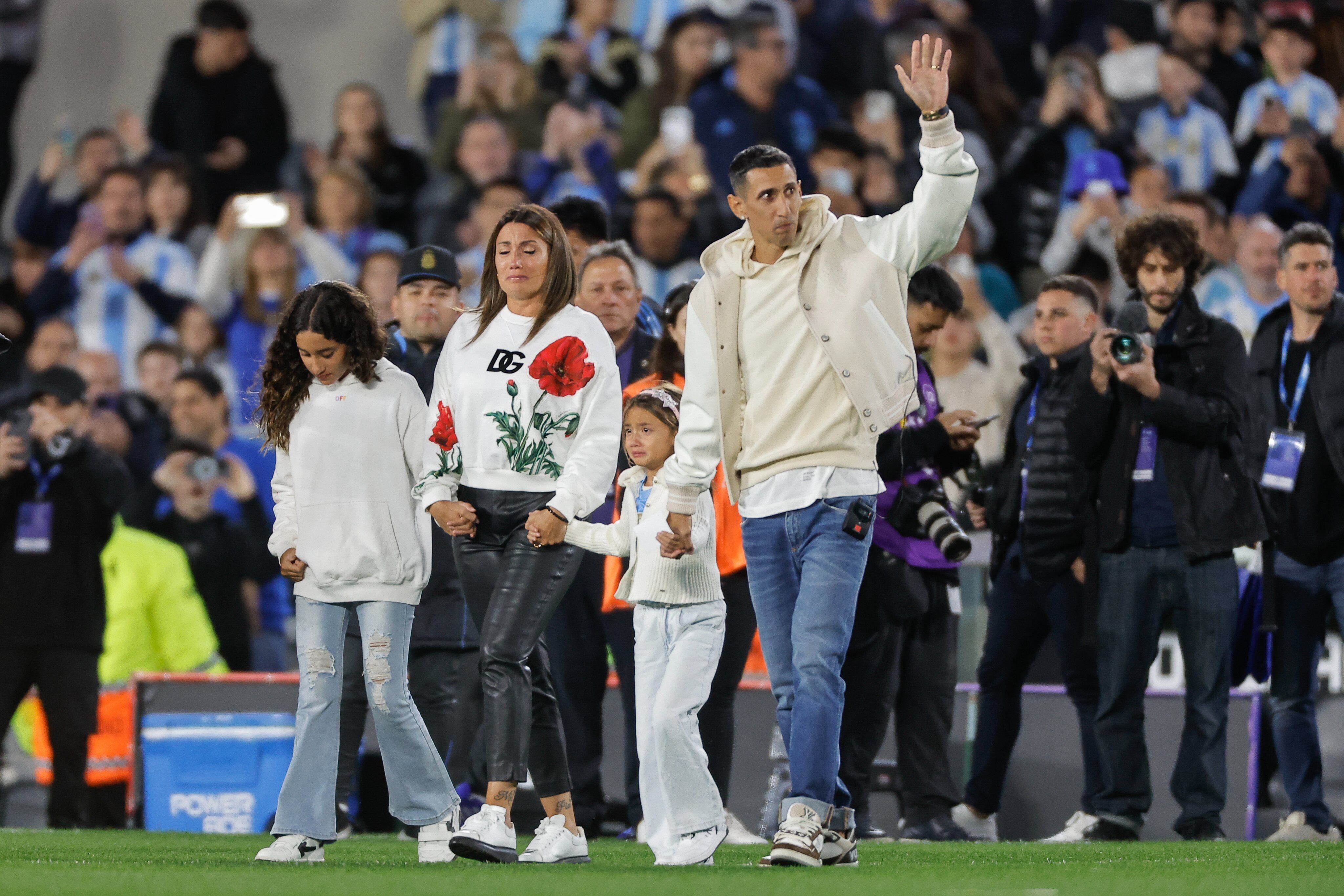 El homenaje a Di María antes de Argentina-Chile. (SportsCenter / @SC_ESPN en X).