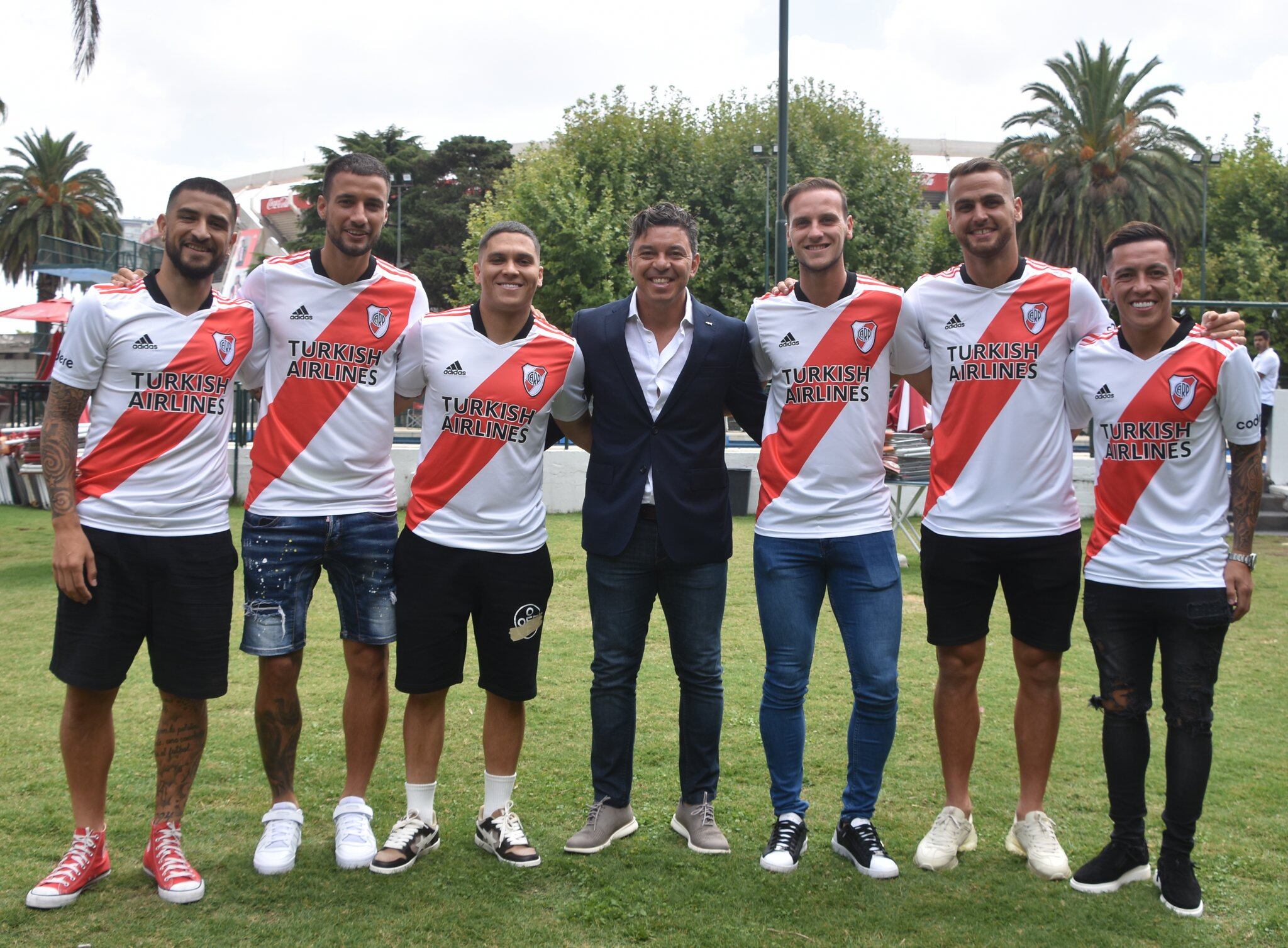 River presentó a sus seis refuerzos para el 2022. (Twitter: @RiverPlate)