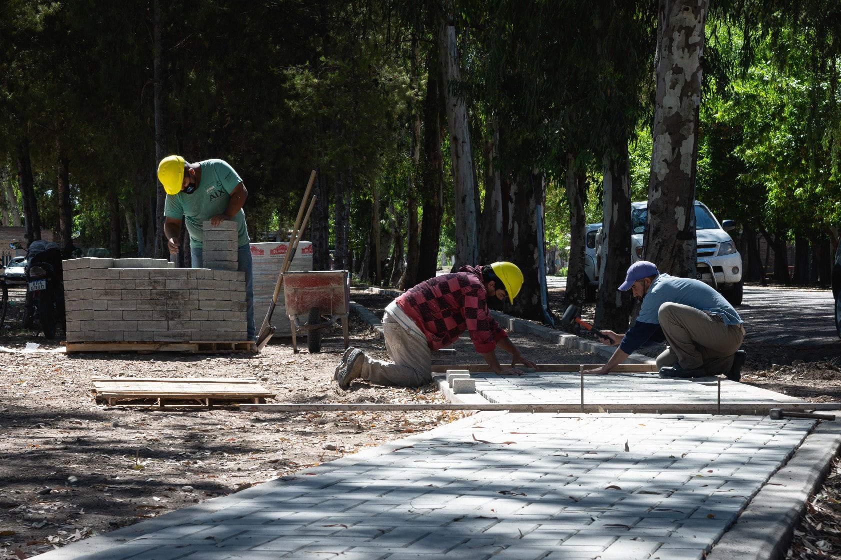 La comuna construye una ciclovía que unirá el polideportivo con el microcentro y el hospital en Alvear. 